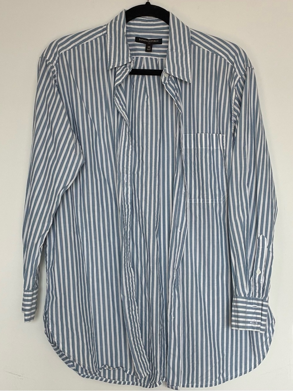 Banana Republic Blue & White Striped Button-down Dress Shirt